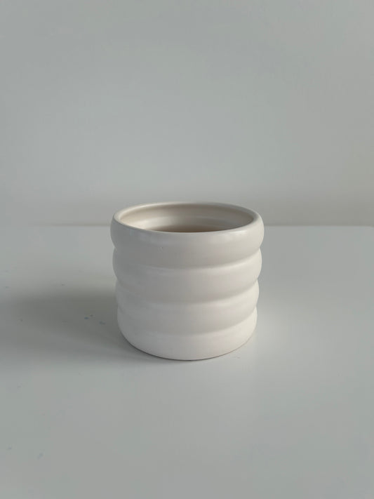 White ceramic coil pot 10cm