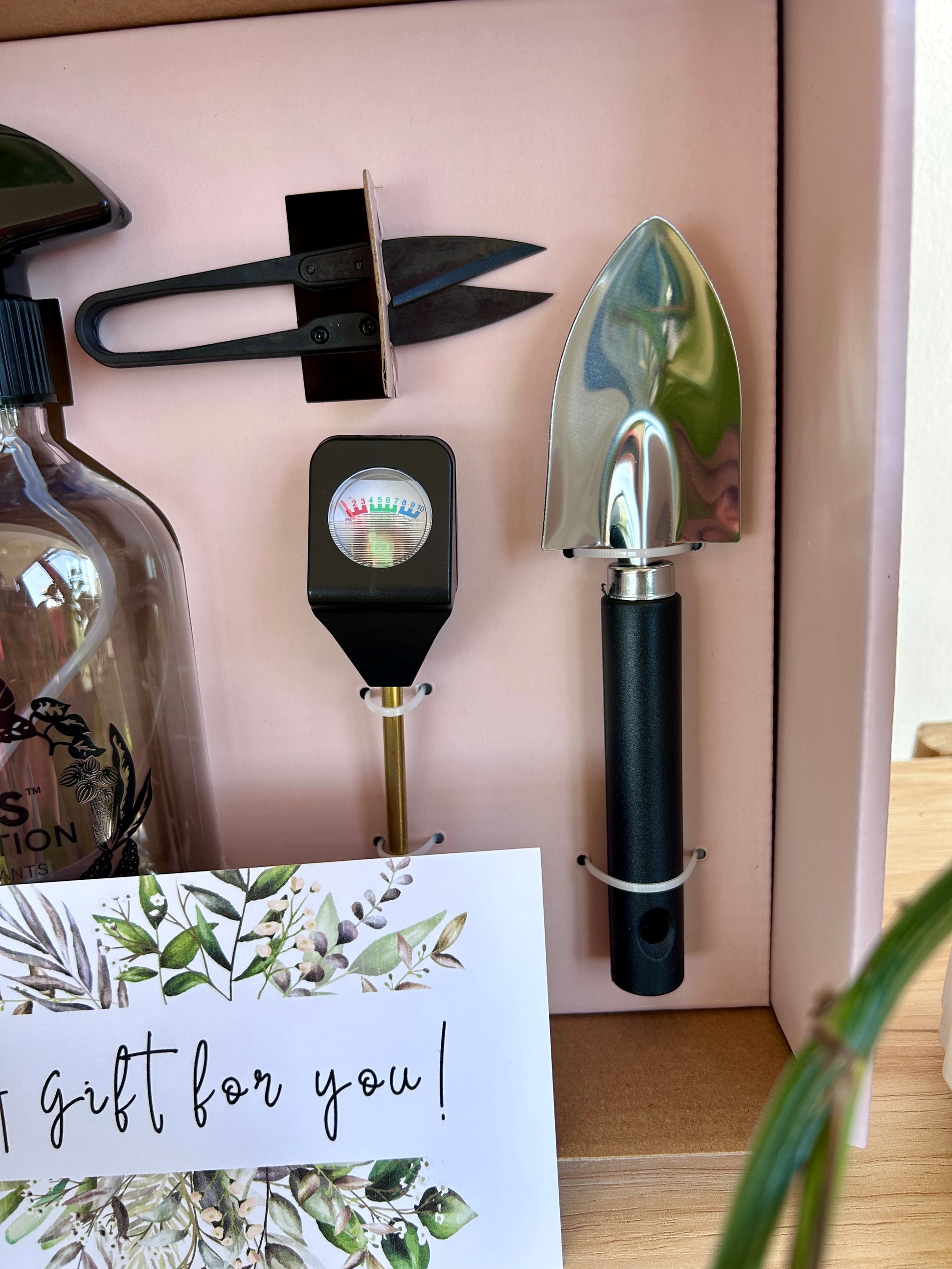 Plant Care Kit Gift Box Moisture Meter and Spray Bottle and Tools for Garden