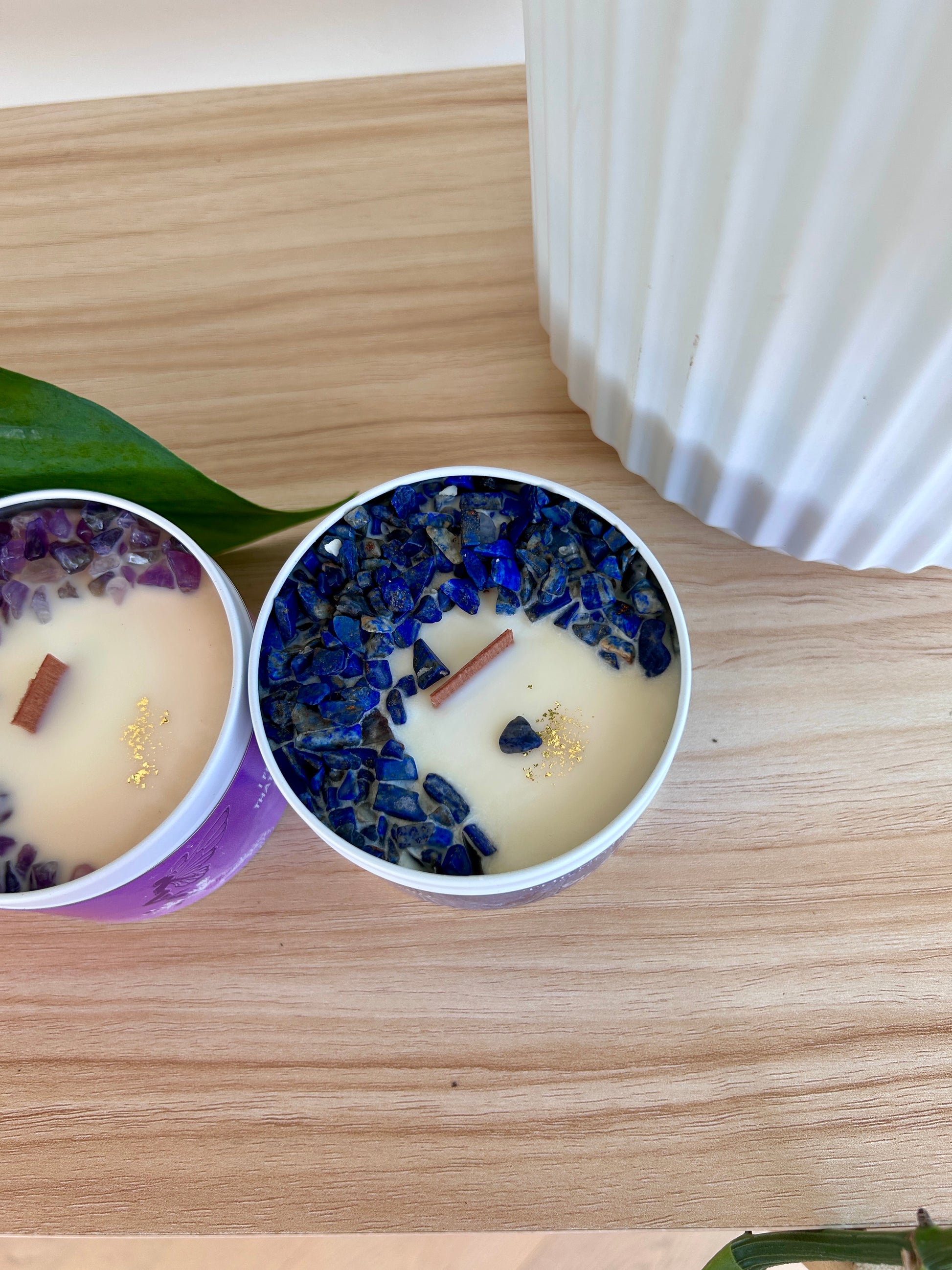 The Natural Experience Soy wax candles with gemstones Blue