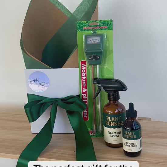 Plant Nourishment Gift Box Plant Runner Neem Oil Fertiliser Moisture and pH meter